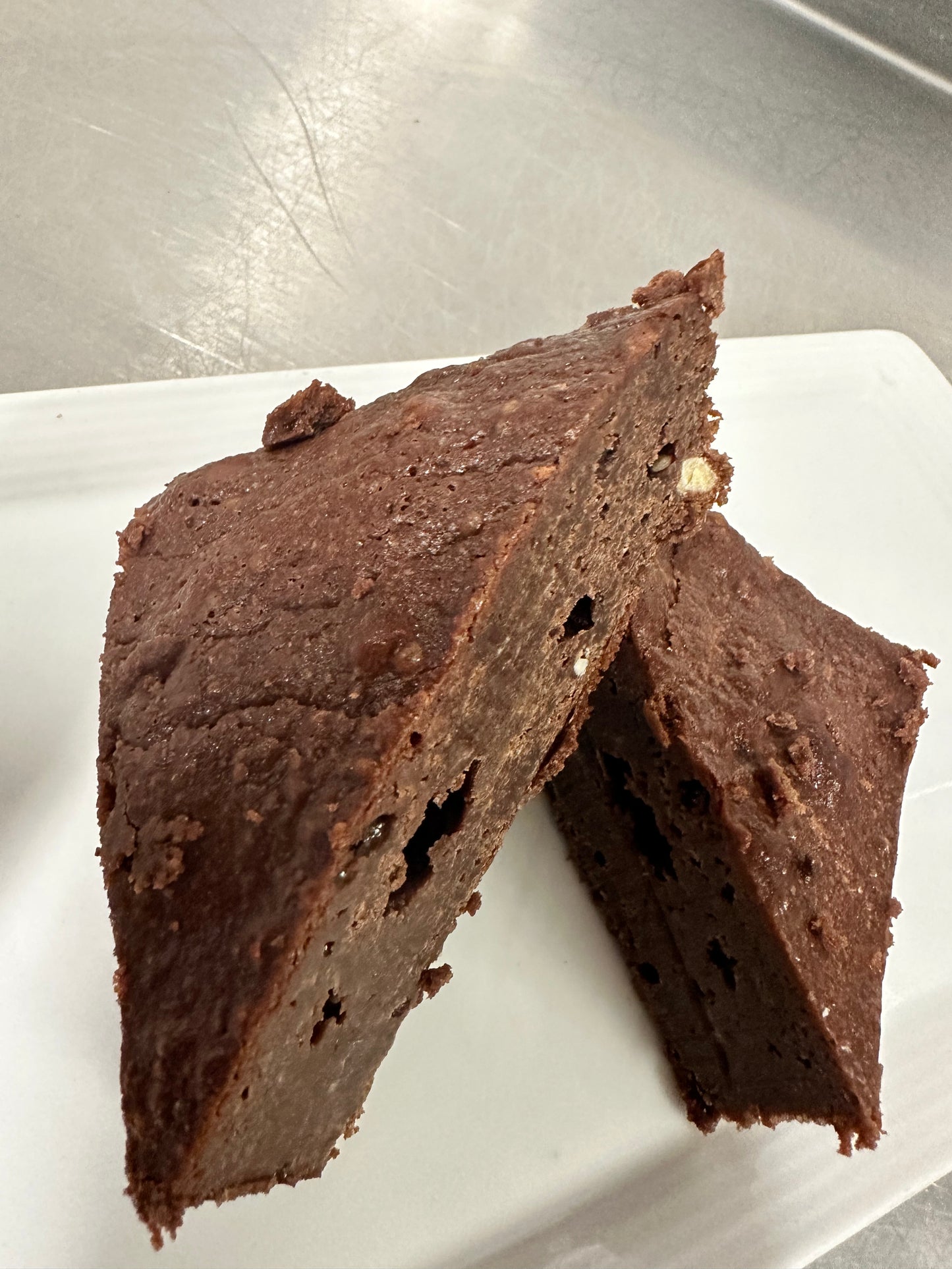 PROTEIN POWERED DOUBLE CHOCOLATE BROWNIE